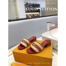 Louis Vuitton Slippers